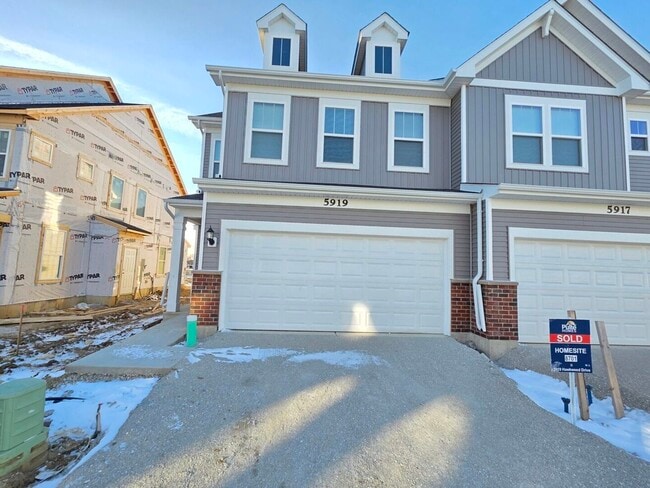 Photo - 5919 Hawkweed Dr