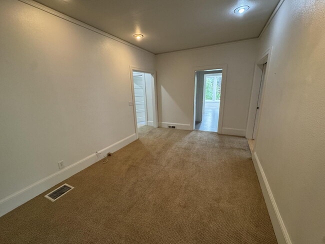Photo - Spacious 2bed Plus Office, Single-level in Waverly Heights