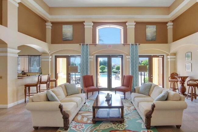 Photo - 251 SW Palm Dr Unidad 305