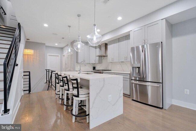1632 K St NE Unit PH