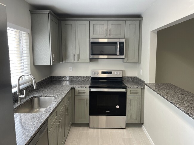 Photo - 602 Orange Dr