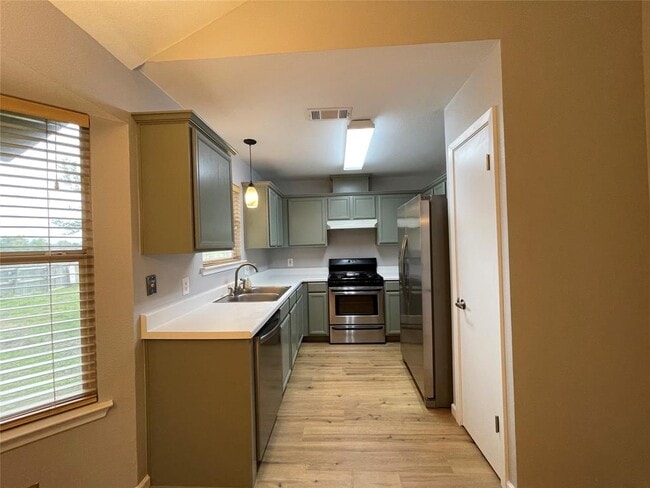 Photo - 7201 Schebler St