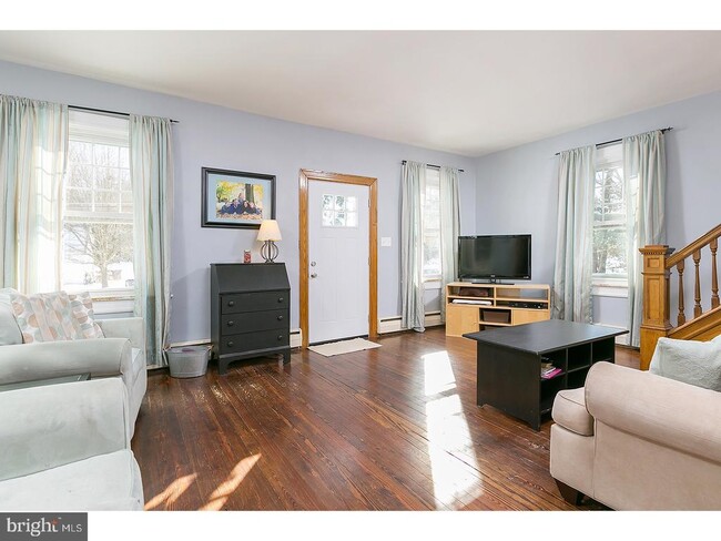 Photo - 428 Lakeview Ave