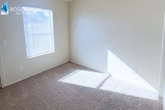 Photo - 8281 W Sandy Ln Unidad 2