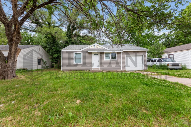 Photo - 1041 S Christine Ave House