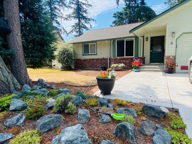 Photo - Quiet Duplex in Mount Vernon Neighborhood
