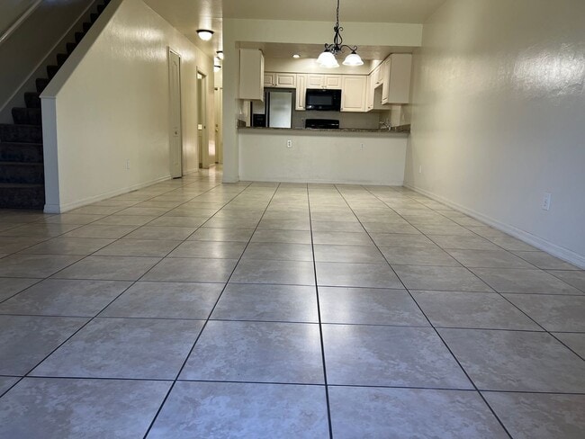 Photo - spacious townhouse.2 Bedrooms with 2-1/2 bathrooms Unidad 4