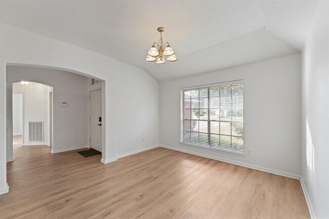 Photo - 14631 Englebrook Dr