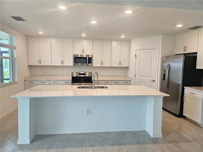 6007 Ellerston Wy