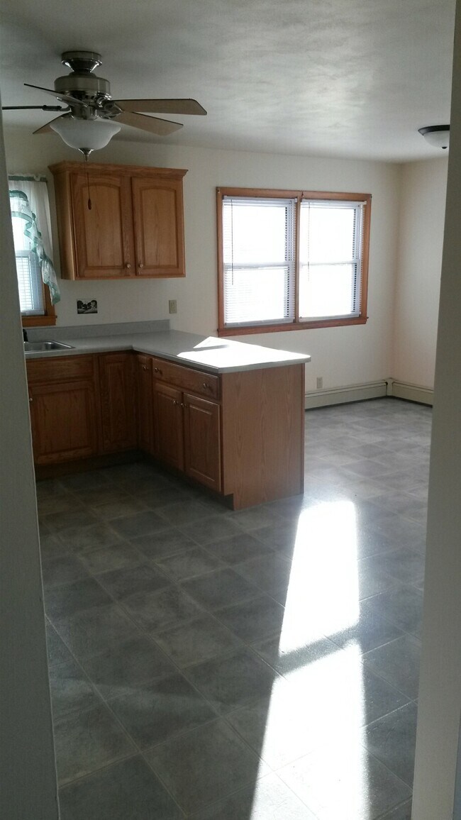 Photo - 806 Madison St