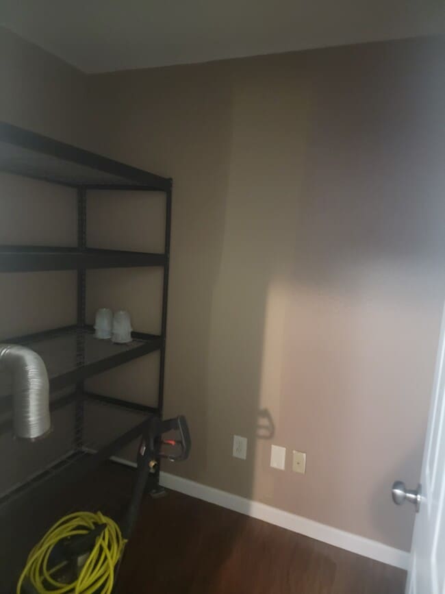 Building Photo - 1116 W Roderweis Rd Rental