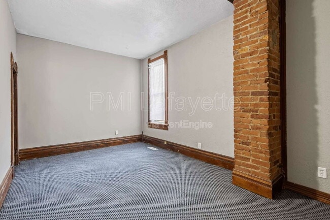 Photo - 605 N Perry St Unit 1