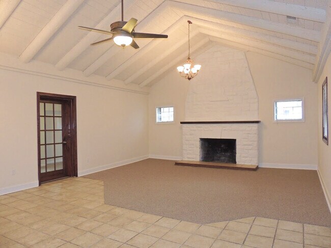 Photo - Extraordinary 4 Bedroom 2 Full Bathroom Co...