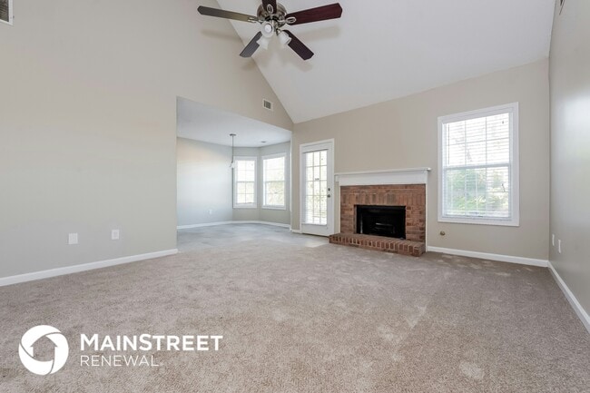 Photo - 1005 Maria Dr