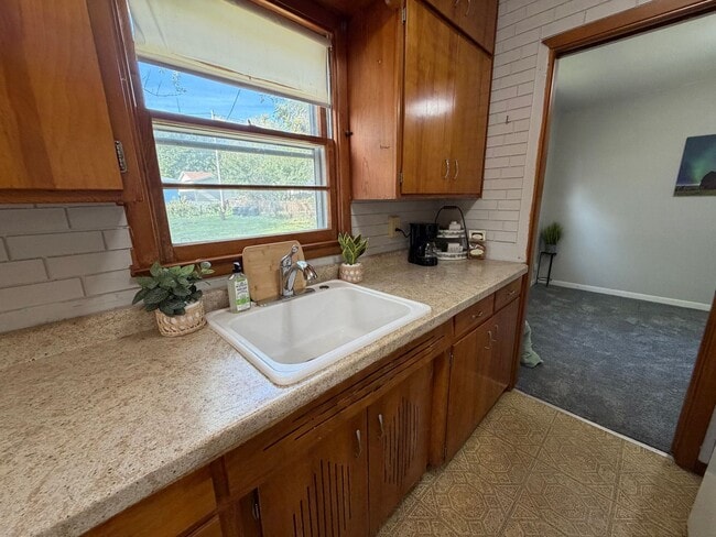 Photo - 3bed, 1bath home for rent in quiet Waterlo...