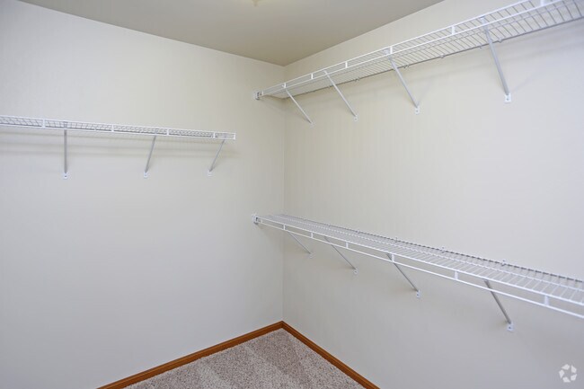 Walk in Closet