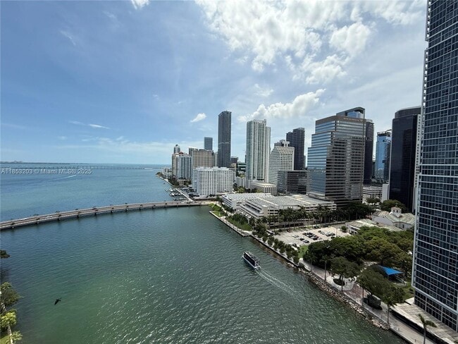 Building Photo - 801 Brickell Key Blvd Unit 2402 Rental