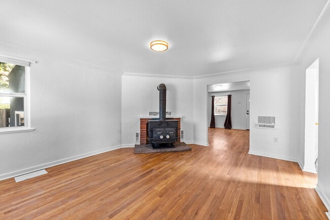 Building Photo - This Renovated Lakewood Ranch is perfect f... Rental
