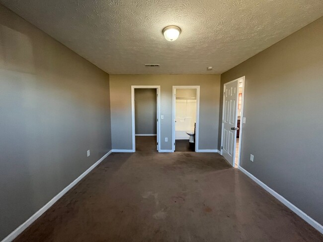 Photo - Single Family 2 bedroom 2 bathroom