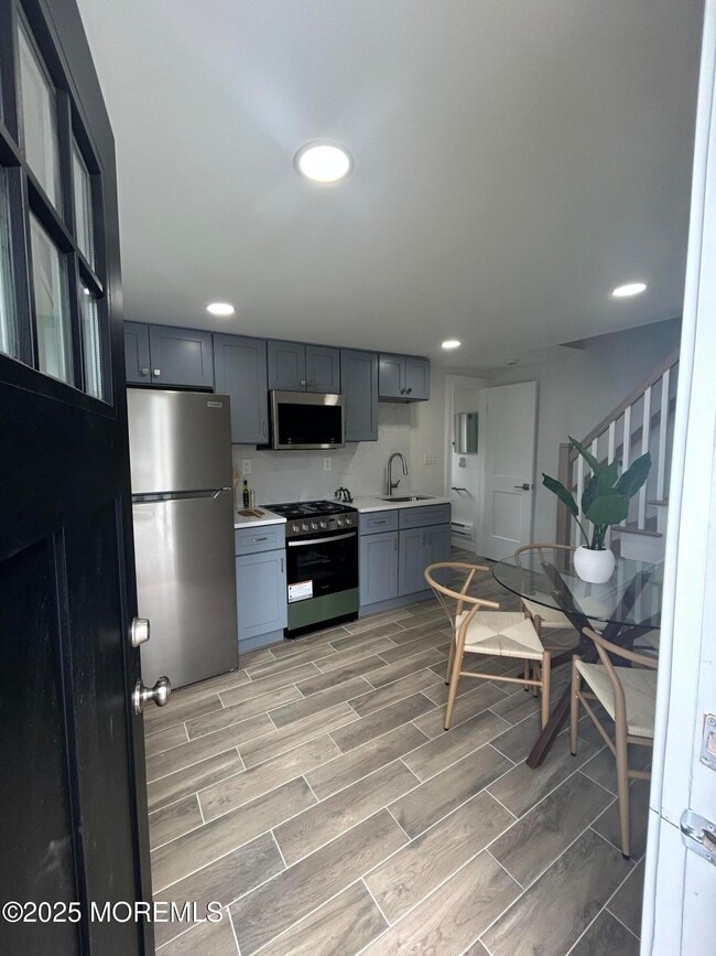 Photo - 600 Ocean Park Ave