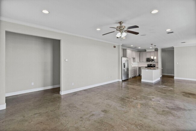 Photo - 2800 Gordon Ave