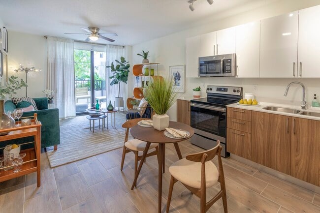 Photo - Alameda West