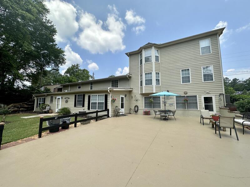 Photo - 20 Coffey Ln