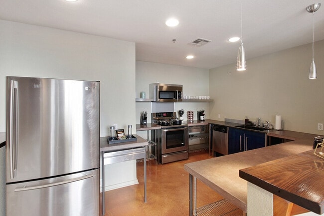Photo - 1041 Constance St Unit SI ID1265376P