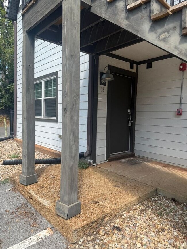 Photo - Remodeled Studio in Woodbine - $99 Deposit Special!