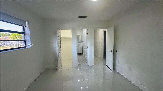 Photo - 6936 SW 22nd St Apartment Unit 0