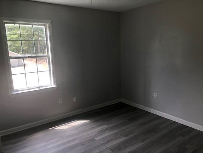 Photo - 468a Mobile St