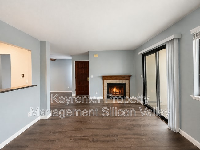 Photo - 1418 Capurso Way