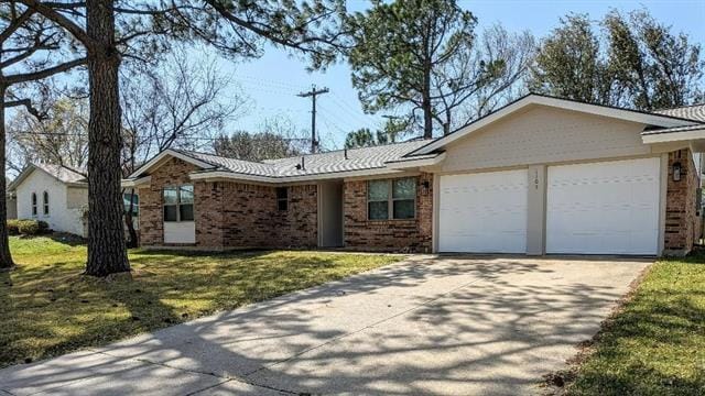 Building Photo - 1105 Sherwood Dr