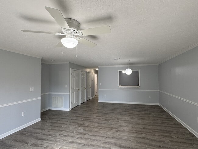 Photo - 103 Pinewood Dr