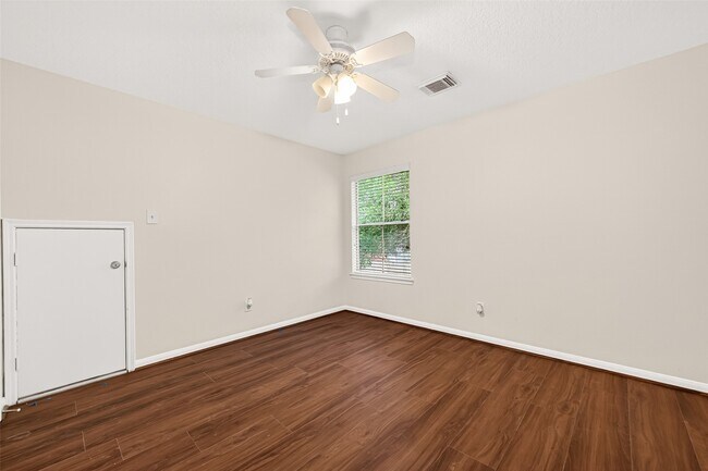 Photo - 12831 Dove Point Ln