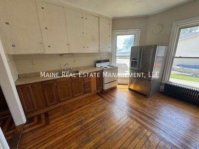 Photo - 191 Center St Apartment Unit 1