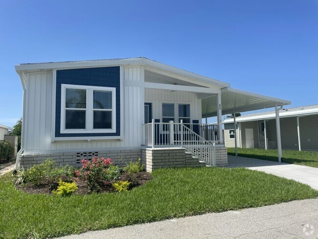 Building Photo - 924 W Roseau Ave Rental
