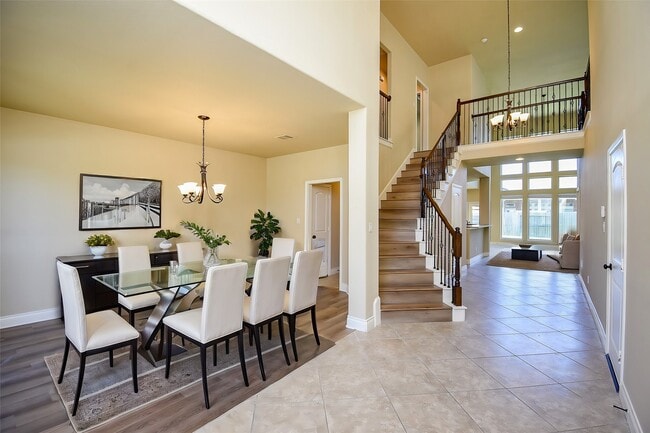 Photo - 2530 River Ridge