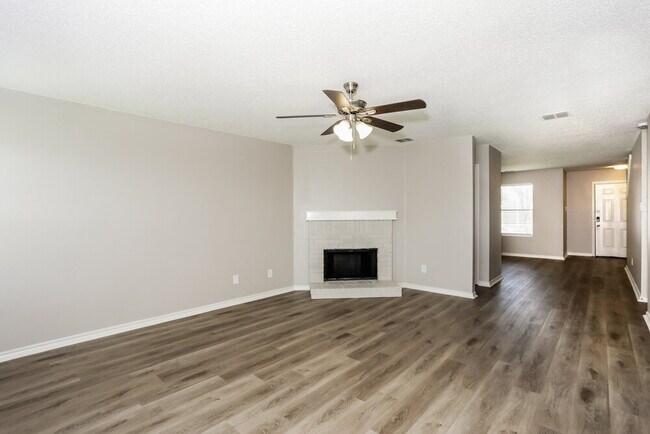 Photo - 4349 Meadowknoll Dr