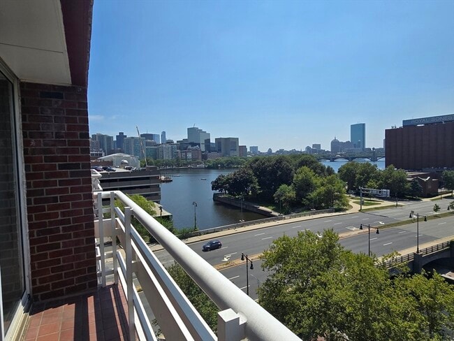 Building Photo - 6 Canal Park Unit 708