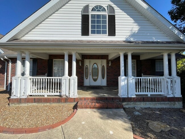 Photo - 4 Bed 3 Bath For Rent in Troy, MO