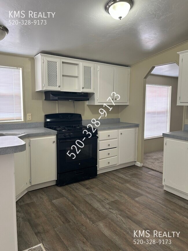 Photo - 3700 S Cicely Ave