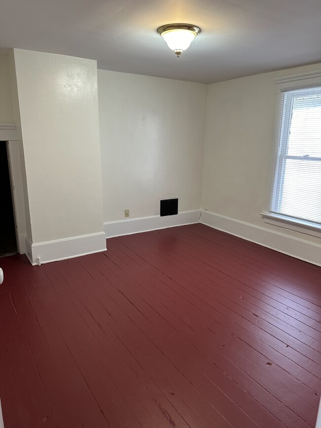 Photo - 71 W Locust St