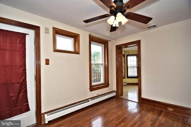 Photo - 153 2nd Ave