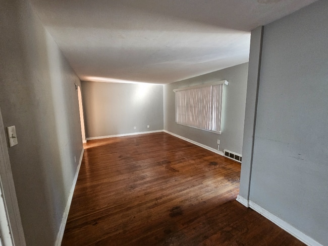 Photo - 23 Beacon Ave