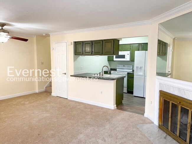 Photo - 12135 Salemtown Dr