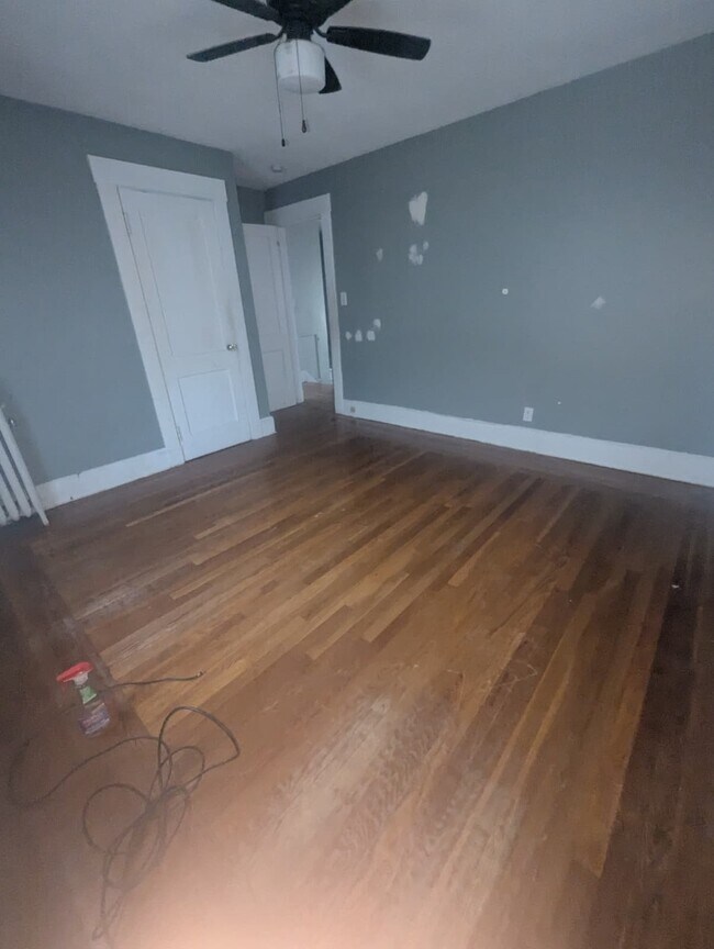 Photo - 66 Crescent St