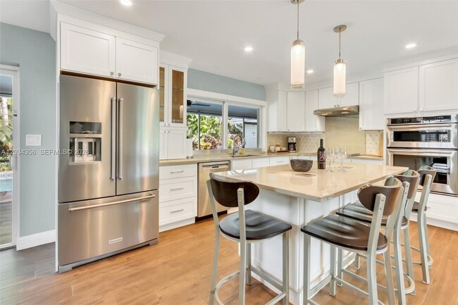 Photo - 5800 NE 15th Ave