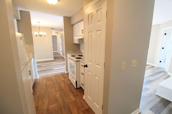 Photo - 3 bedroom Condo For Rent - 1018-6 Blueridge Dr