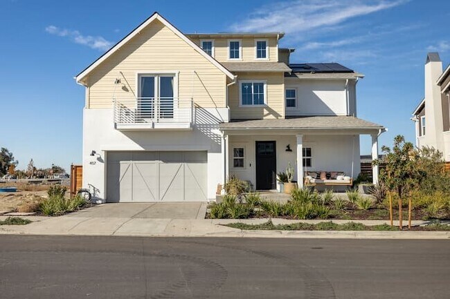 Photo - 407 Halcyon Pl